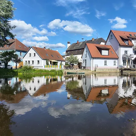 Gemuetliches In Bewohntem Familienhaus Direkt Am Fluss Malerischer Ort Bad Und Kueche Geteilt Country house *