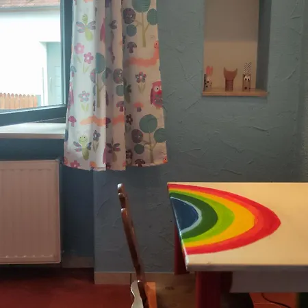 Gemuetliches In Bewohntem Familienhaus Direkt Am Fluss Malerischer Ort Bad Und Kueche Geteilt منزل ريفي *