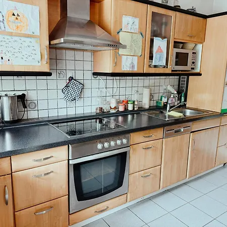 Gemuetliches In Bewohntem Familienhaus Direkt Am Fluss Malerischer Ort Bad Und Kueche Geteilt * Kallmünz