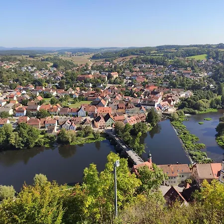 Country house Gemuetliches In Bewohntem Familienhaus Direkt Am Fluss Malerischer Ort Bad Und Kueche Geteilt Kallmuenz